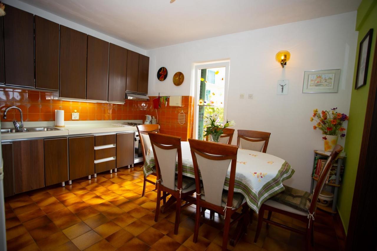 Apartment Nola Podgora Exterior photo